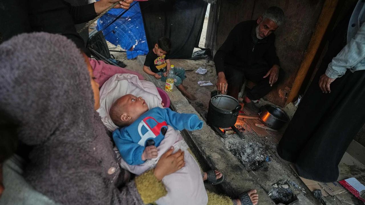 FOTO: Ramadan di Tengah Pengungsian Gaza