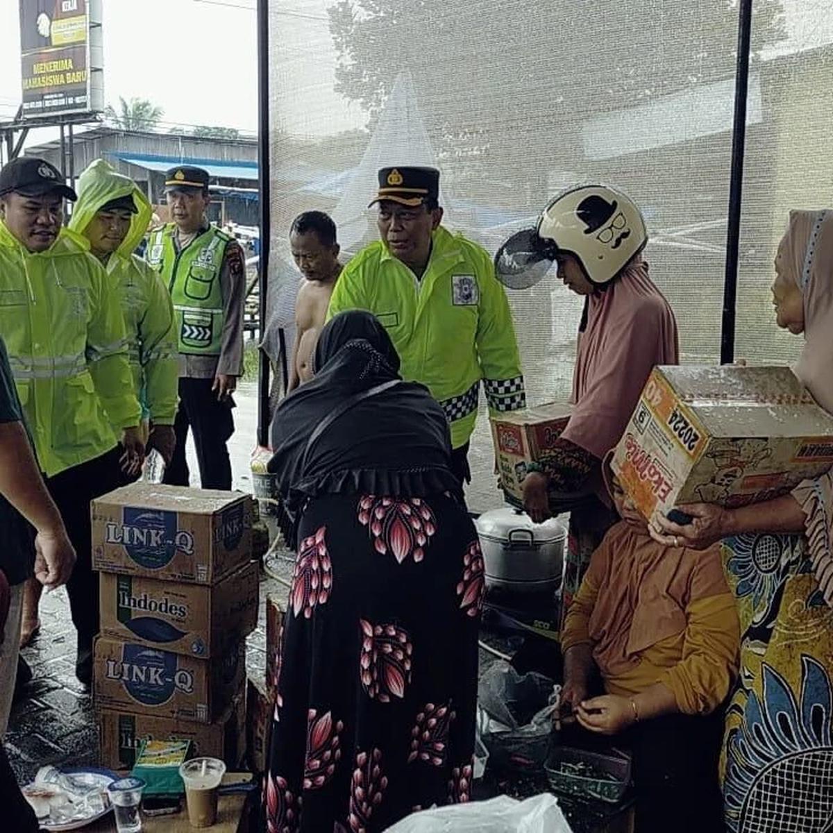 Polisi Tangani Bencana di Sumut
