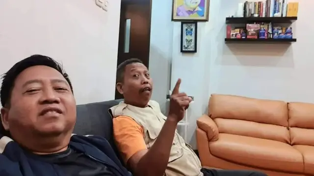 Produser musik Agi Sugiyanto bersama mendiang Tresno Tutul alias Tukul KW (https://www.instagram.com/p/CaLyHEjrwdG/)