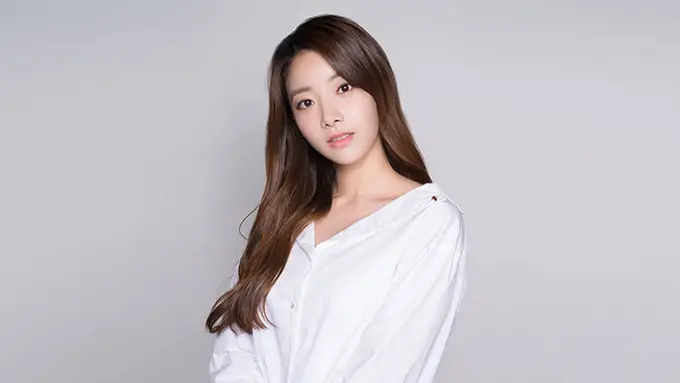 Hyunjoo eks APRIL