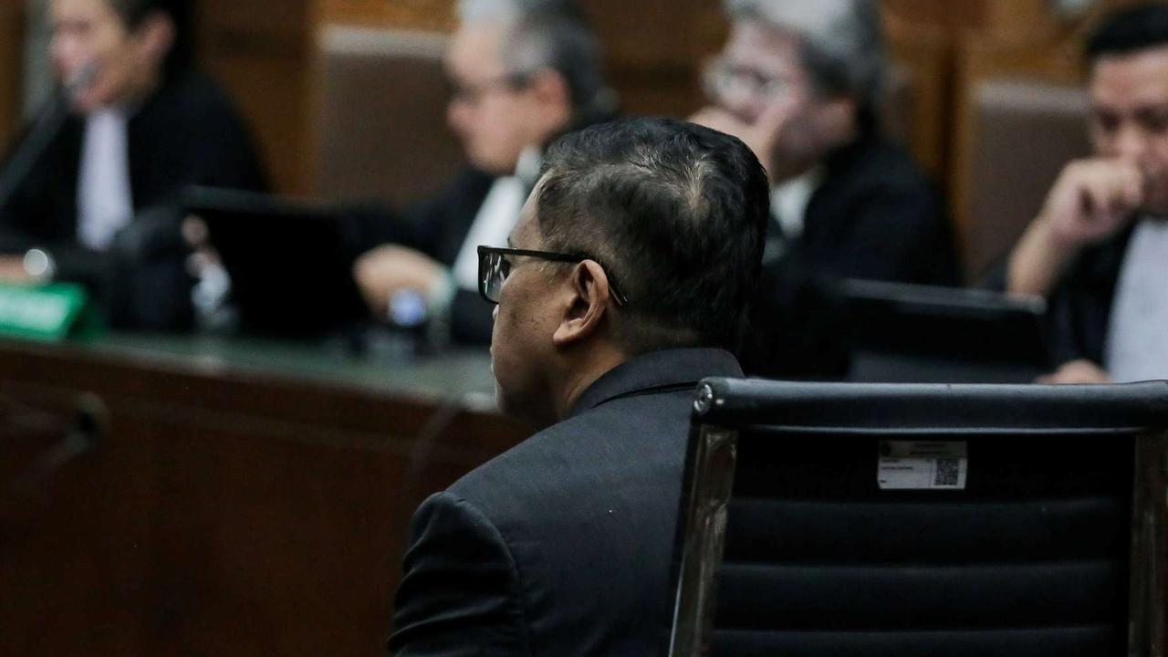 Giliran eks Gubernur dan Pensiunan Jenderal Polri Muncul di Ruang Sidang Hasto Kristiyanto