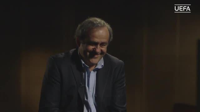 Video Presiden UEFA, Michel Platini menjawab pertanyaan dari Laurent Blanc pelatih PSG soal kepemilikan pihak ketiga.