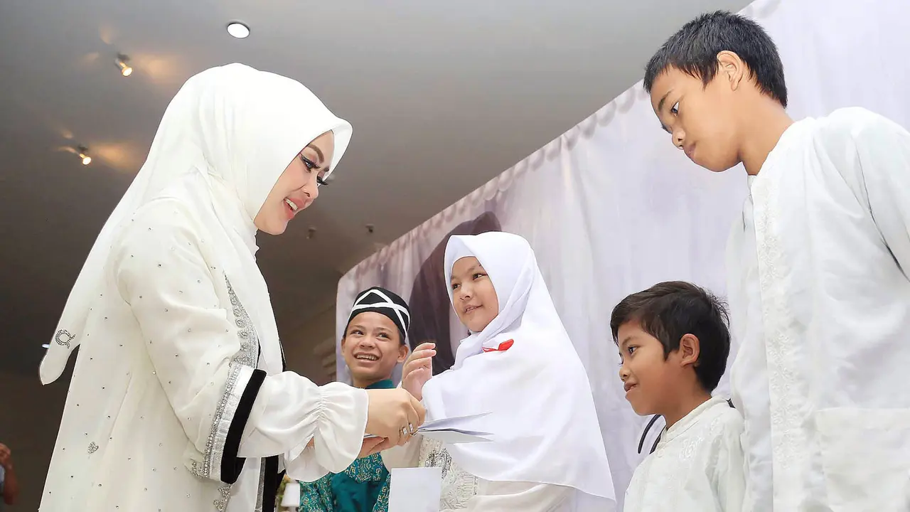 [Bintang] Syahrini