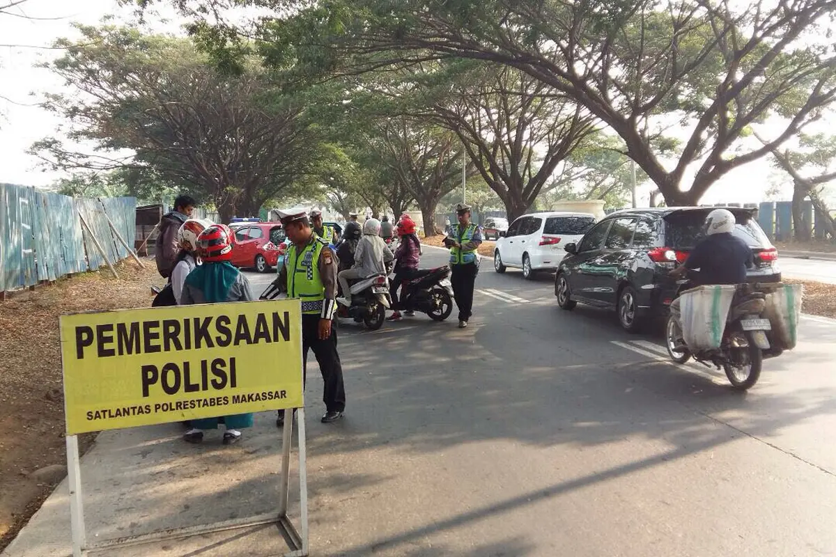 20151103-zebra-makassar-operasi tilang