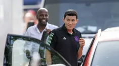 Pemain baru Bayern Munchen, Kim Min-jae tiba di tempat latihan di Rottach-Egern, Jerman, Selasa, 18 Juli 2023. (David Inderlied/dpa via AP)