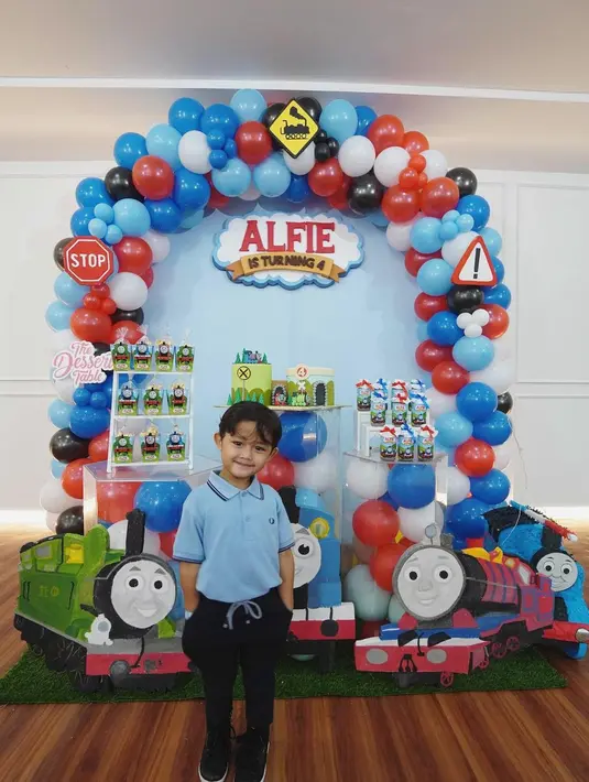 Ultah anak Ririn Dwi Ariyanti (Instagram/ririndwiariyanti)