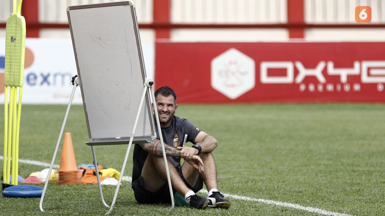 Latihan Bhayangkara FC