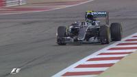 Pebalap Mercedes, Nico Rosberg, F1 GP Bahrain di Sirkuit Internasional Sakhir, Bahrain, Minggu (3/4/2016). (Bola.com/Twitter)