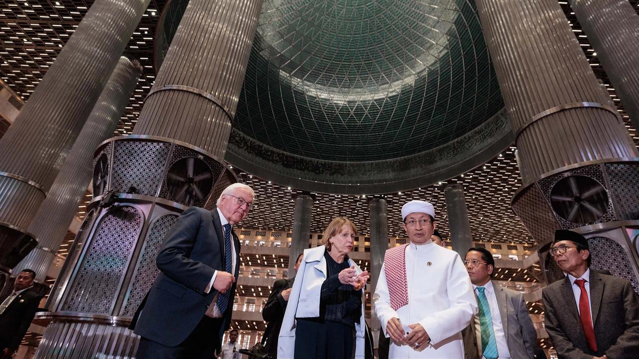 FOTO: Presiden Jerman Tinjau Kerukunan Beragama di Jakarta
