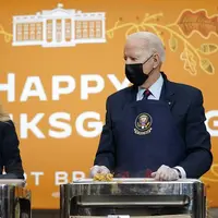 Joe Biden dan Istri ucapkan terima kasih kepada militer AS lewat perayaan Thansgiving (instagram/thefirstcouple)