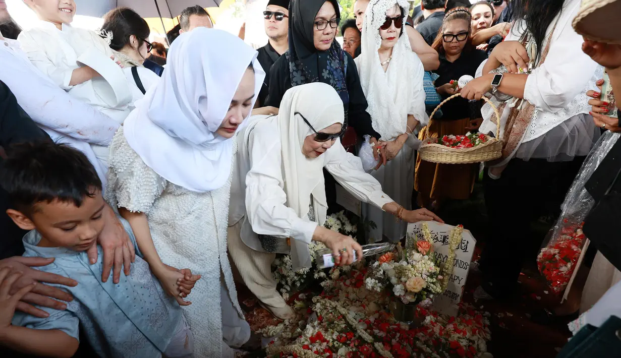 Sebelumnya diketahui, aktor senior Ray Sahetapy tutup usia pada Selasa (1/4/2025). (KapanLagi.com/Budy Santoso)