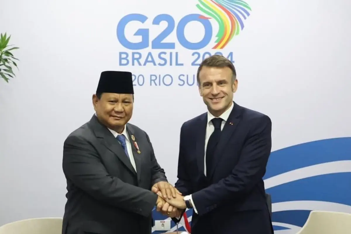 Presiden RI Prabowo Subianto melakukan pertemuan bilateral dengan Presiden Prancis Emmanuel Macron disela-sela Konferensi Tingkat Tinggi (KTT) G20 di Rio de Janeiro, Brasil, Selasa, 19 November 2024.