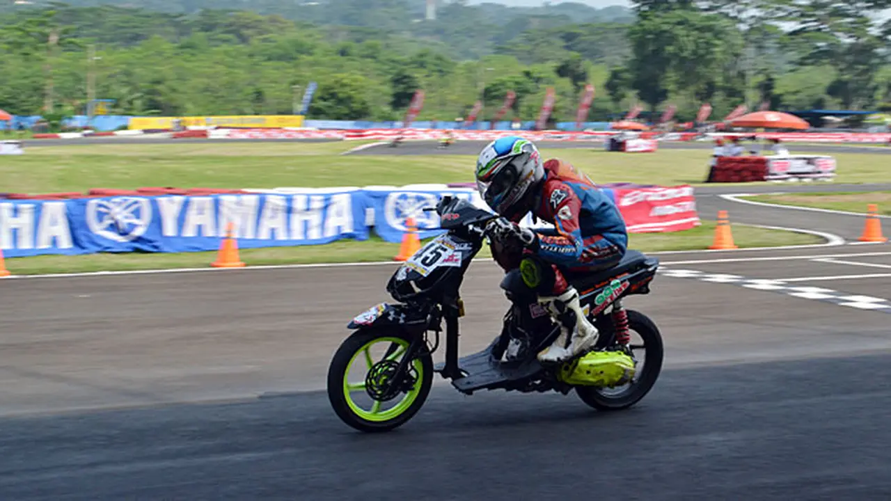 surya-uya-balap-131104a.jpg