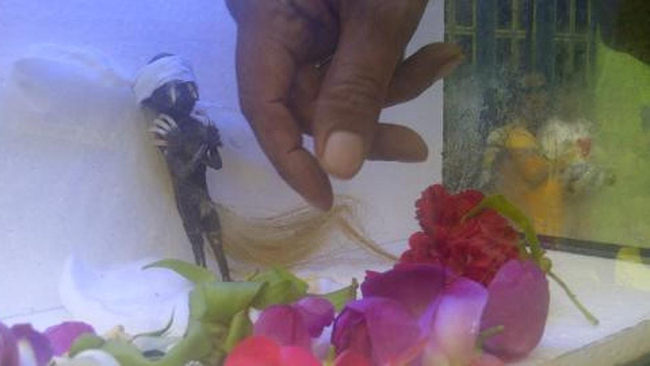 Radhe rutin rawat jenglot yang digunakan memeras harta pacar