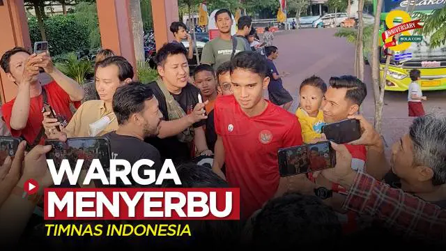 Berita video sejumlah warga di Surabaya menyerbu para pemain Timnas Indonesia yang akan berlatih di Lapangan Thor pada Rabu (7/6/2023) sore hari WIB.