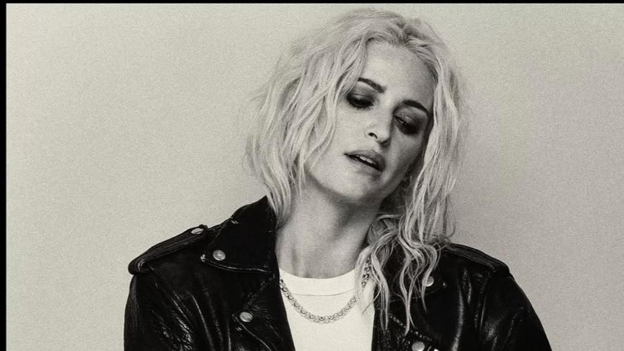Gebrak Dunia Musik dengan Suara Emasnya, Ini Profil Emily Armstrong Vokalis Baru Linkin Park