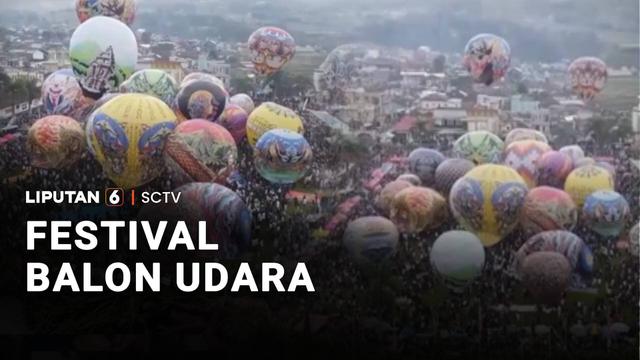 Festival balon udara kembali digelar di Wonosobo. Belasan balon udara memanjakan mata pengunjung yang menghabiskan libur lebaran tahun ini.
