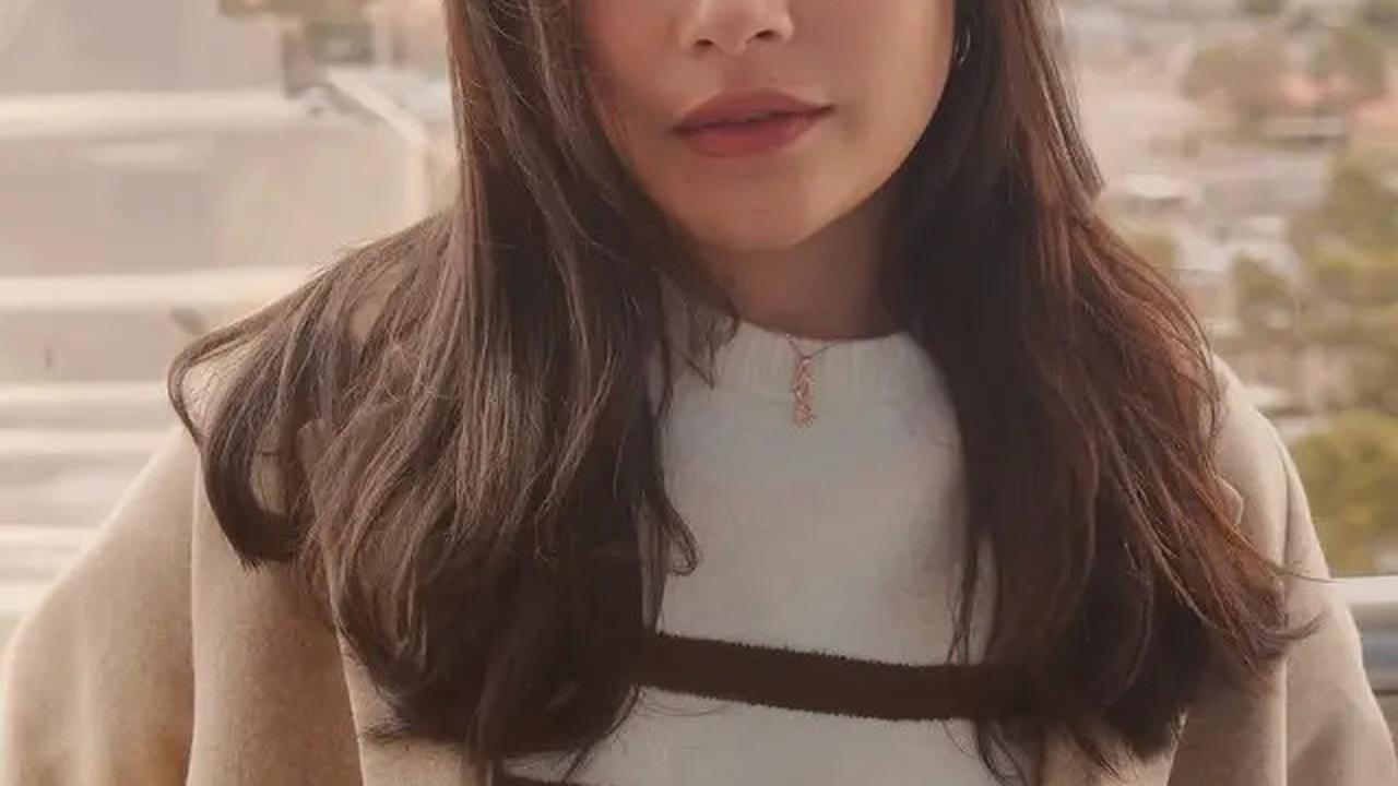 Siap Menyambut Ramadan dengan Gaya, Ini Ide Baju Lebaran dan Inspirasi Makeup Ala Prilly Latuconsina
