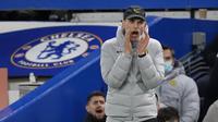 Chelsea manager Thomas Tuchel shouts during the Premier League match against Liverpool at Stamford Bridge, London, Sunday, January 2, 2022. (AP Photo/Matt Dunham)