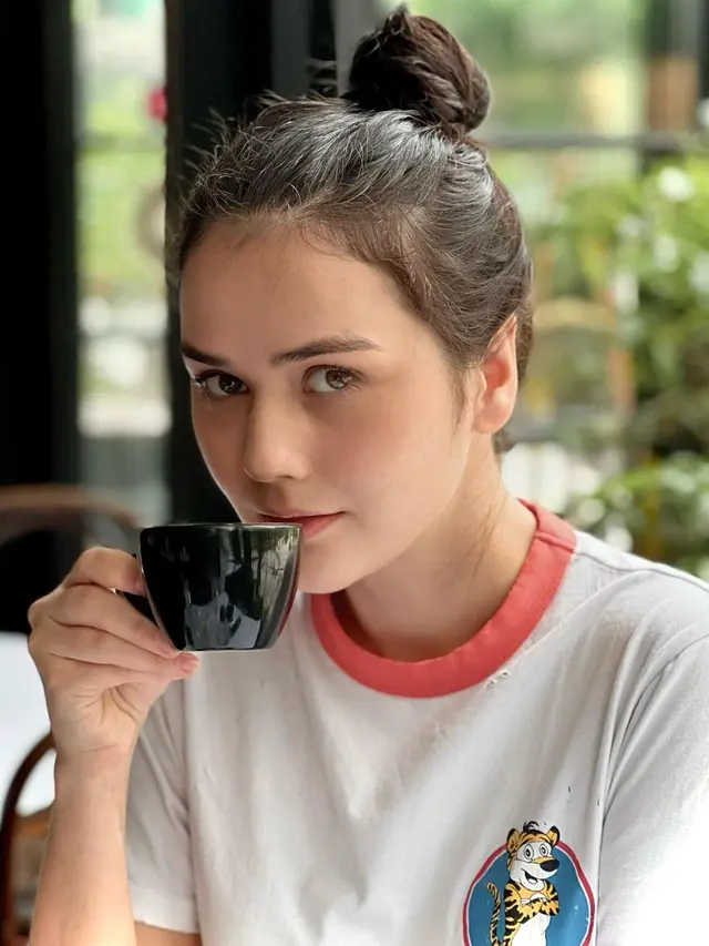 [Fimela] Penampilan tanpa Makeup Senk Lotta