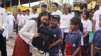 Penguatan Umat Hindu, Wamenpar Salurkan Bantuan ke Pinandita dan Pelajar Lampung