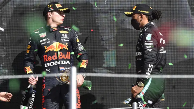 Foto: Insiden Kecelakaan Diawal Balapan, Max Verstappen Akhirnya Juara Formula 1 GP Meksiko 2021