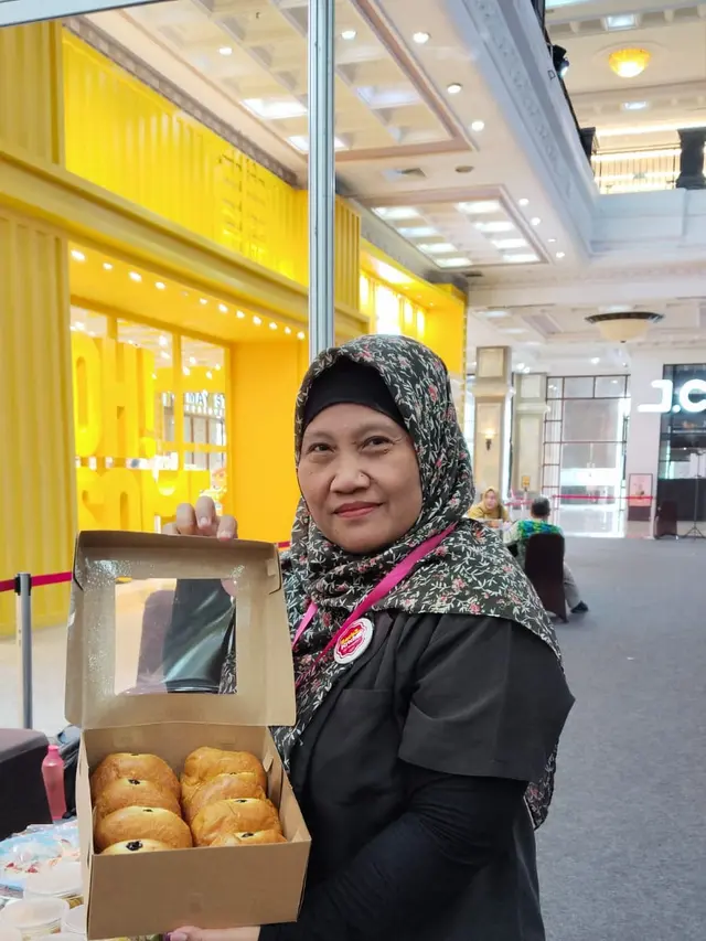Harry Ros Miyati, pemilik usaha makanan Rose Bakery