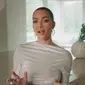 Mengintip rumah Kim Kardashian yang bergaya minimalis (dok.YouTube/Vogue)