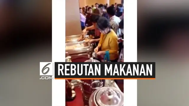 VIDEO: Terjadi Lagi, Emak-Emak Ribut karena Rebutan Makanan