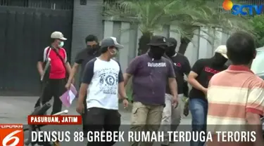 Dari rumah ini, dua orang berinisial GA dan K diamankan petugas.