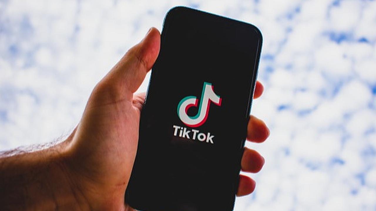 Daftar Layanan Streaming yang Sering Dipakai saat Libur Natal dan Tahun Baru 2025