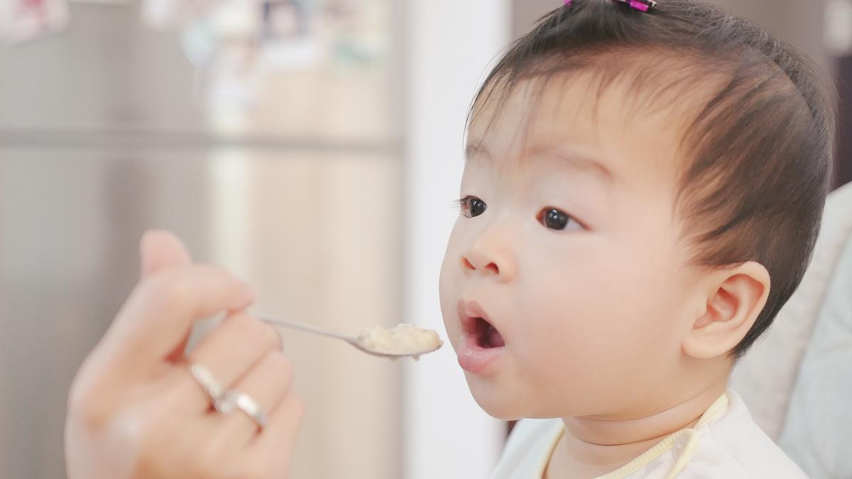 Tips Bepergian Jauh dengan Anak yang Masih MPASI, Makanan Bisa Disimpan di Cooler Bag
