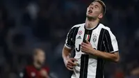 Marko Pjaca harus menepi selama enam bulan untuk memulihkan kondisi lutut kanannya yang mengalami cedera ACL. (AFP/Marco Bertorello)