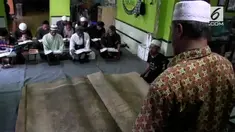Sebuah Alquran raksasa masih berada di Indonesia. Alquran tersebut merupakan warisan leluhur dari Turki.