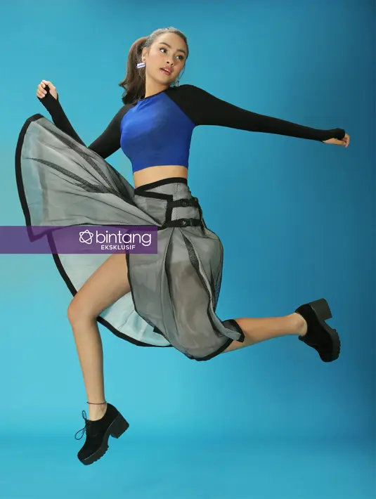 Film selanjutnya yang akan dibintangi Caitlin adalah Forever - Holidays in Bali. Dalam film yang baru tahap produksi tersebut, Caitlin akan menjadi lawan main Thunder, mantan member boyband asal Korea, Mblaq. (Bambang E. Ros/Bintang.com) 