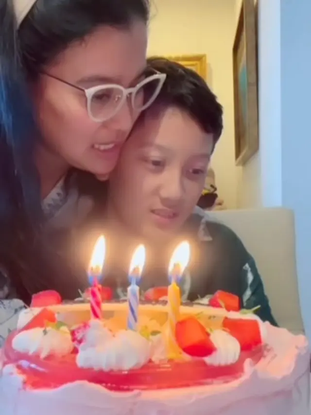 Potret ulang tahun Kana Mahatma anak sulung Marcella Zalianty yang ke-13 tahun (Sumber: Instagram/@marcella.zalianty)