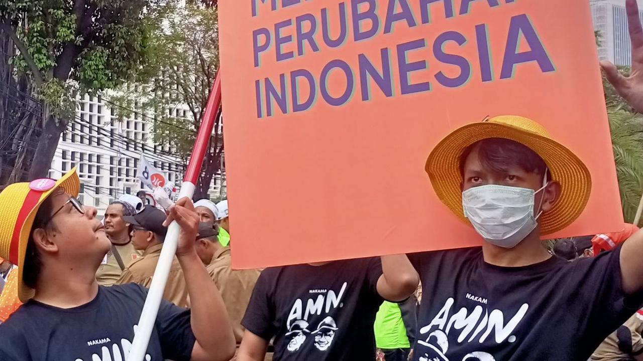 Komunitas One Piece Kawal Anies Cak imin Daftar Pilpres ke KPU: Seperti Luffy, Berani dan Tegas