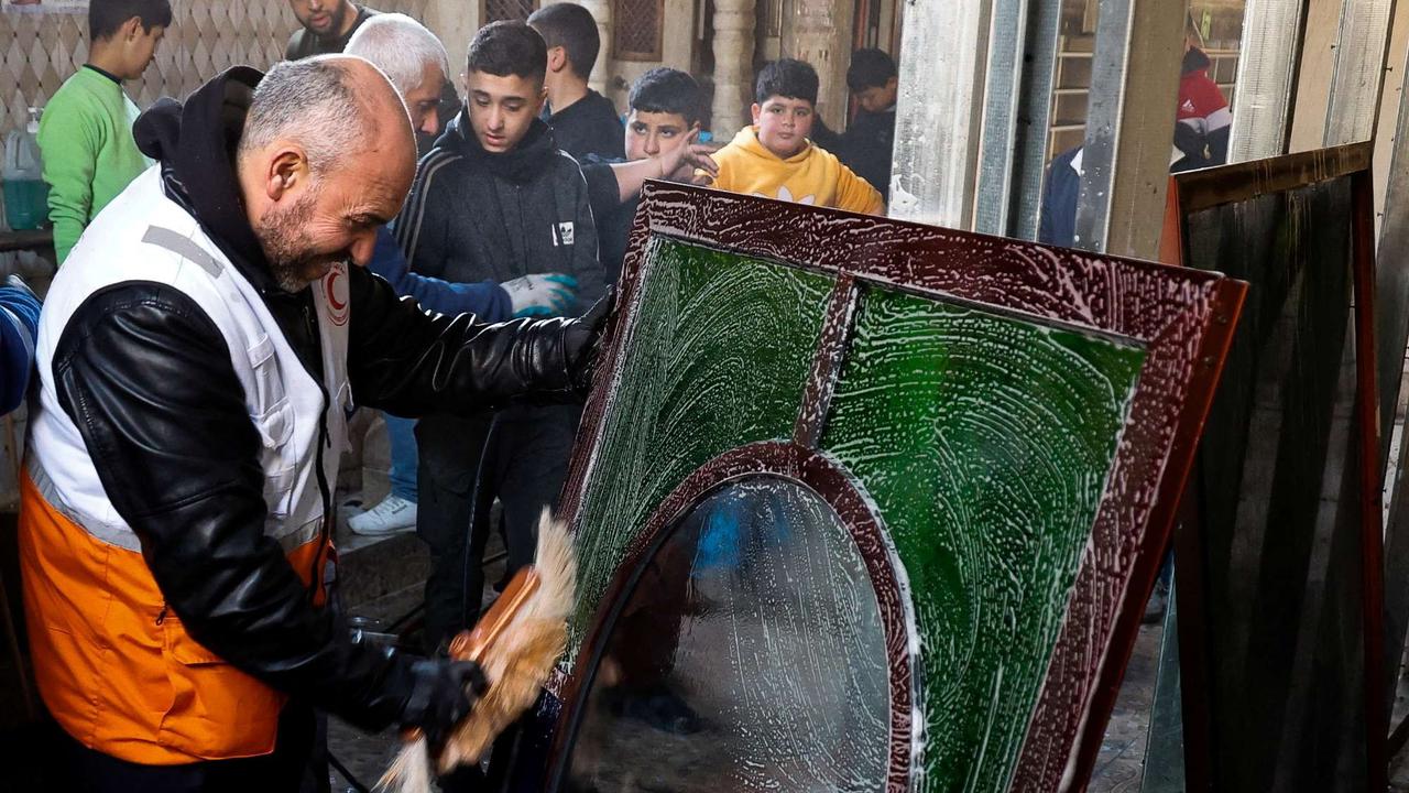 Masjid bersejarah Palestina dibakar tentara Israel