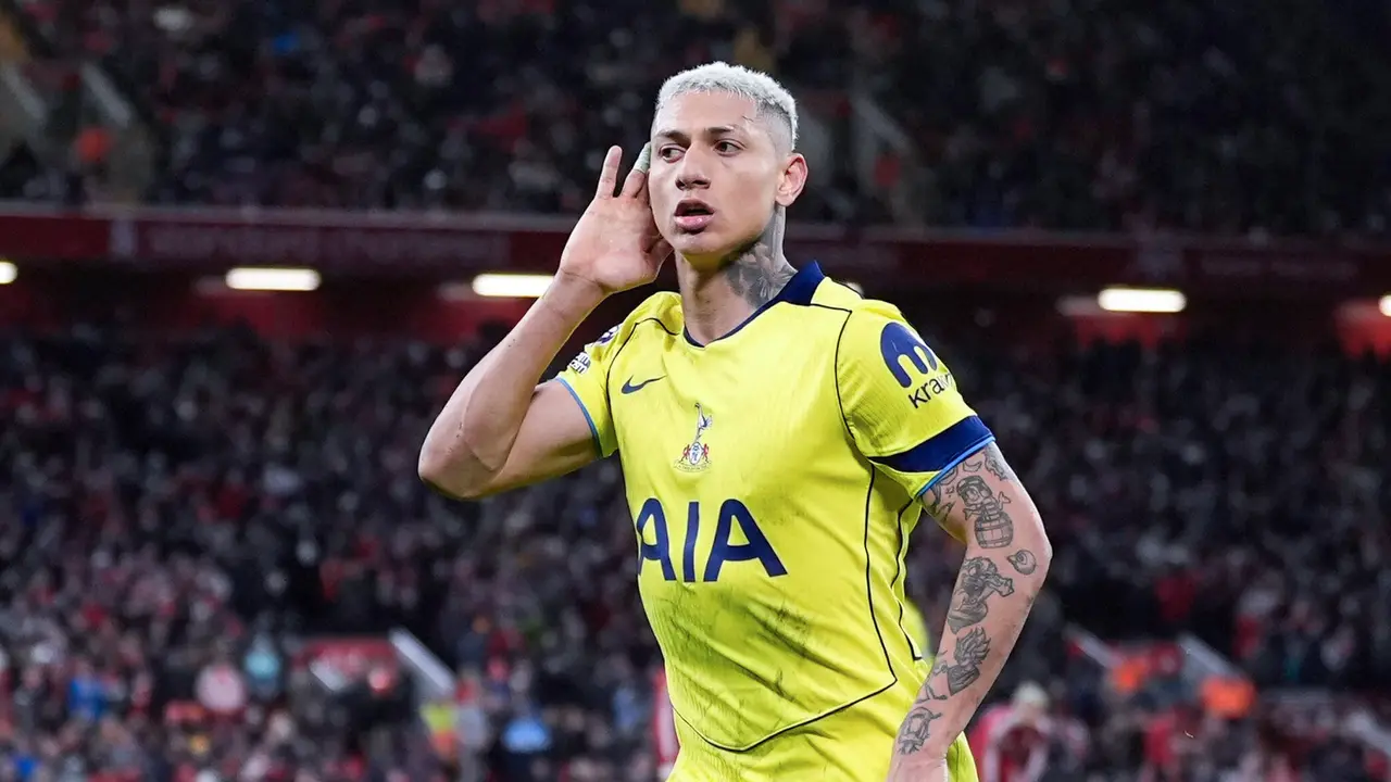 Foto: Kemenangan di Depan Mata Dibuyarkan Richarlison, Liverpool Gagal Tembus 4 Besar Klasemen Liga Inggris