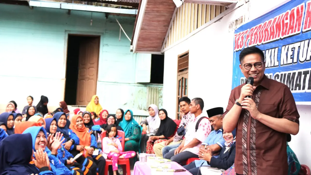 Bakal Calon Sumatera barat Mulyadi saat bertemu warga di Kabupaten Agam Sumbar