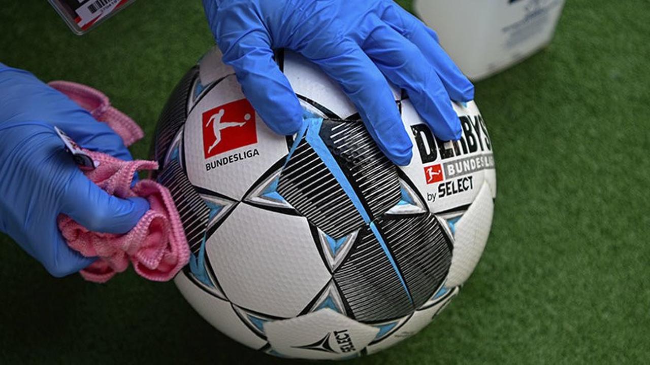 Daftar Pelatih yang Sudah Dipecat pada Musim 2024/2025