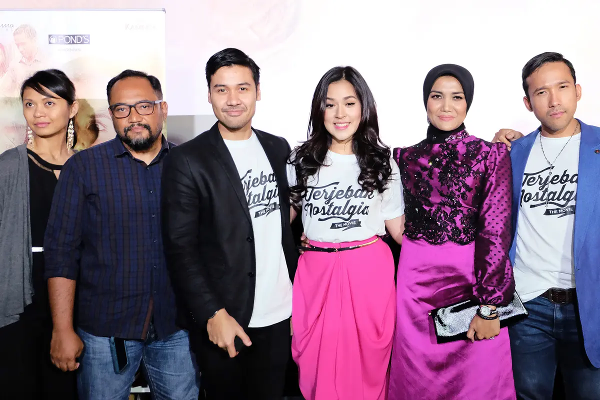 [Bintang] Preskon film Terjebak Nostalgia