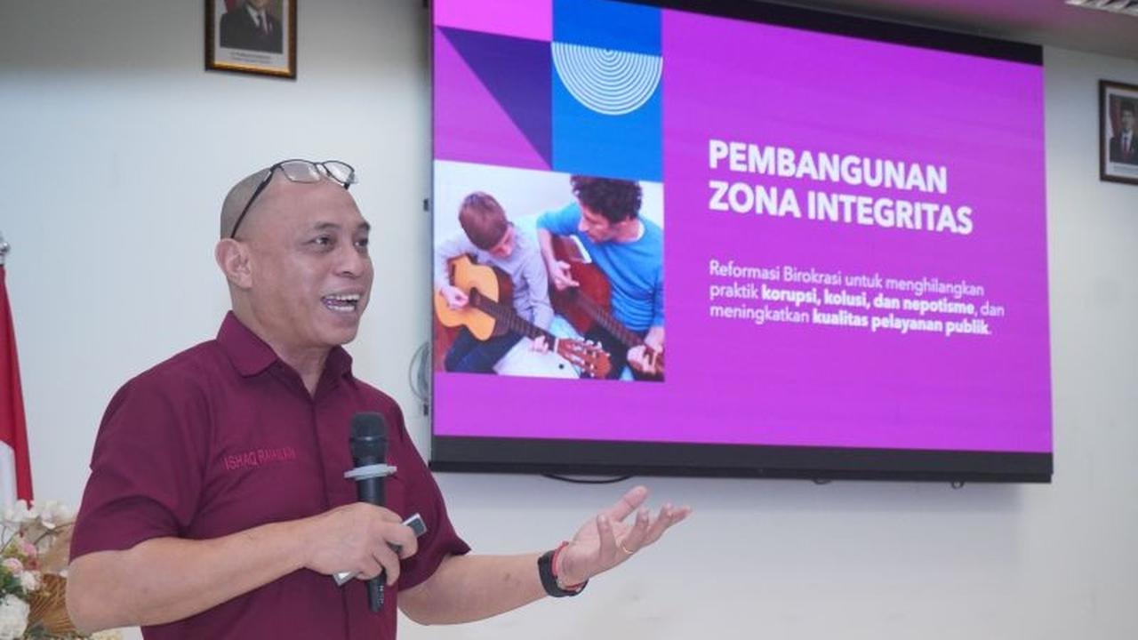 Unhas Tegaskan Hoaks Sanksi Mahasiswa Pengkritik MBG Tidak Benar