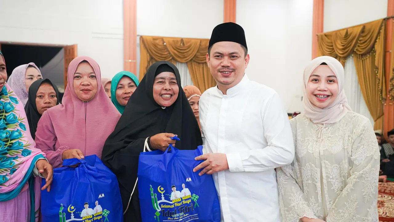 Bupati Kolaka Timur Abdul Azis