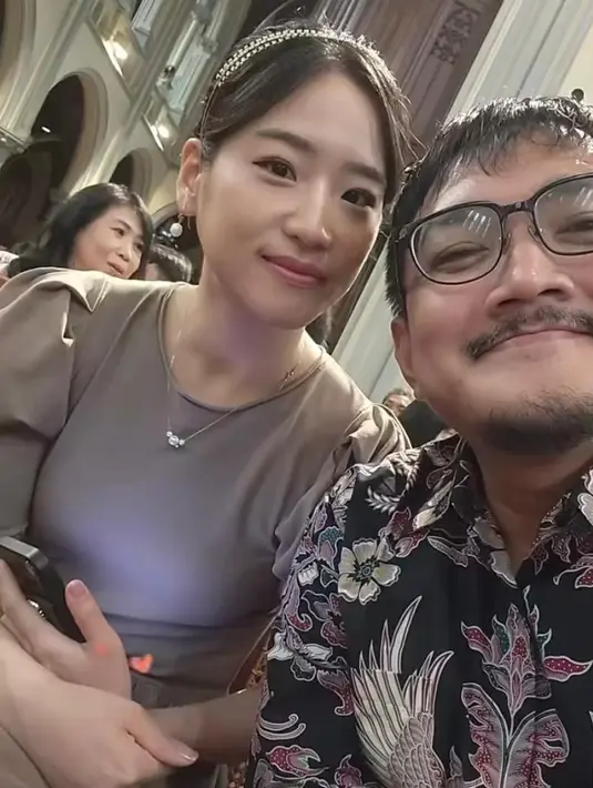 Penampilannya dipermanis dengan bandana berpayet. [@haruuuu_chan]