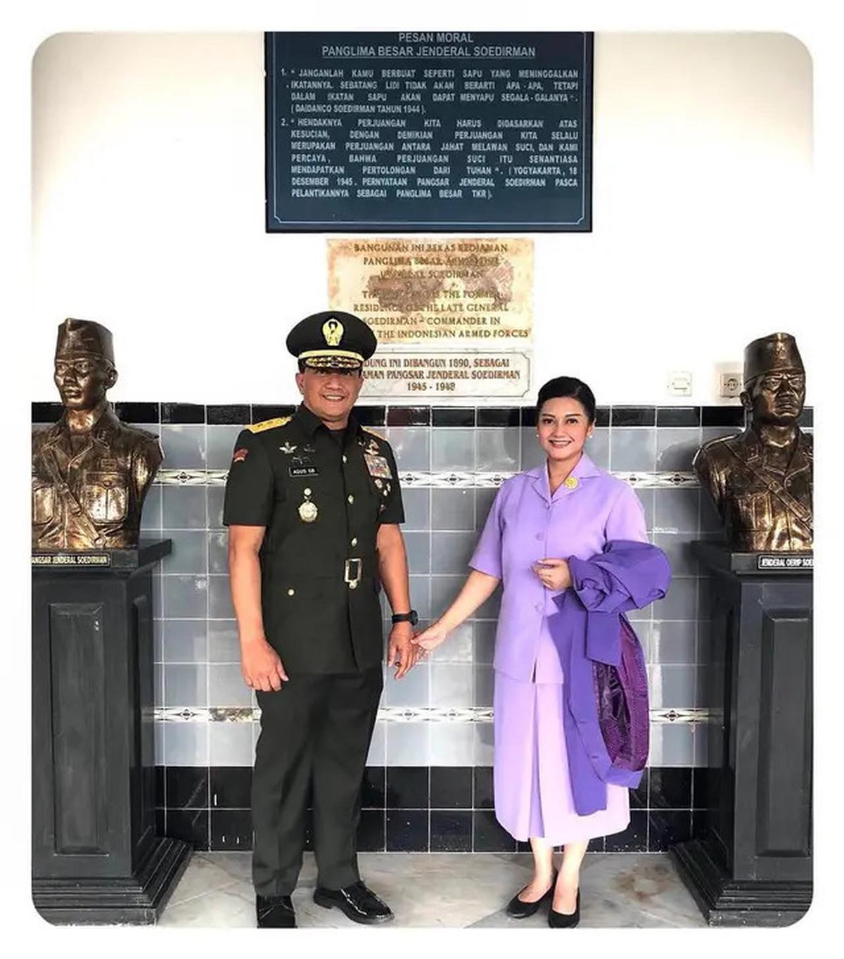 6 Potret Lawas Bella Saphira saat Pakai Seragam Ibu Persit, Elegan dan Berwibawa
