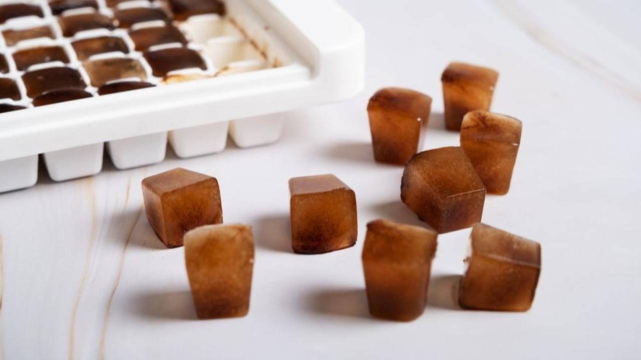 3. Es Batu dari Kopi