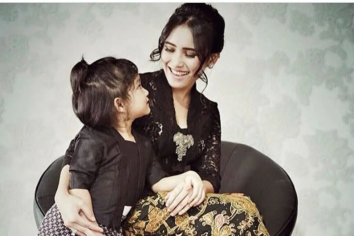 [Bintang] Ayu Ting Ting dan Bilqish