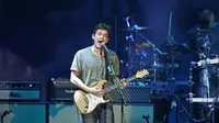 John Mayer sukses memukau publik Indonesia dalam konsernya di ICE BSD City, Tangerang. (Bambang E Ros/Fimela.com)