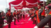 Serahkan Jabatan, Ketua KPK Terpilih Titip Pesan kepada Kapolda Baru Sumsel